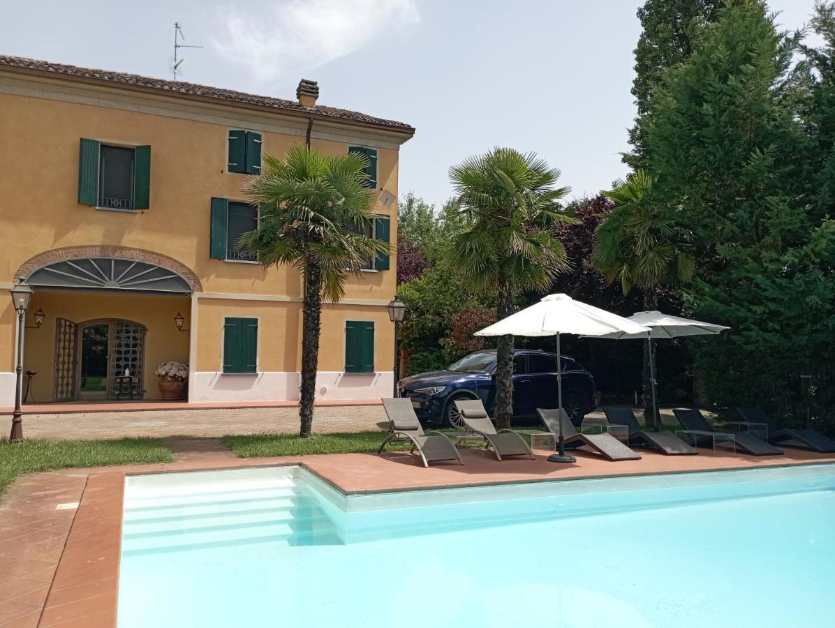 Villa Delle Palme B&B 5 Stelle Carpi Buitenkant foto